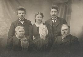 Júlíus Halldórsson (1850-1924) og Ingibjörg Magnúsdóttir Klömbrum, 2 synir og dóttir