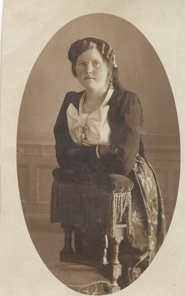 Helga Níelsdóttir Laxdal (1893-1977) Tungu í Þistilfirði
