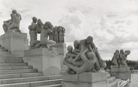 Vigelandsanlegget Noregi-skúlpturar-póstkort