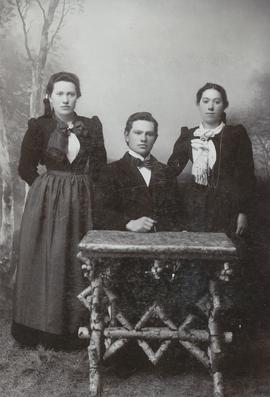 Elínborg, Tryggvi og Kristín Guðmundsbörn