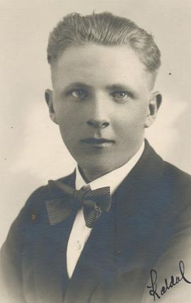 Eiríkur Erlendsson (1906-1987) frá Hnausum