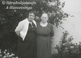 Rósa Ívarsdóttir (1891-82) Hvammi Vatnsdal og Halldóra G Ívarsdóttir (1887-67) Þingeyraseli