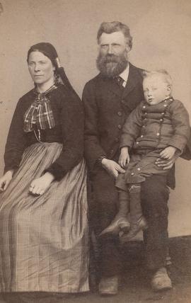 1238-Helga Arnbjörnsdóttir (1856-1923)-Jón Jónsson (1837-1915)-Páll Jónsson (1889)-Skróki og vest...