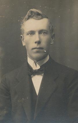 Helgi Guðmundsson (1891-1949) læknir Keflavík frá Bergsstöðum