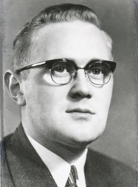 3677-Pétur J Sæmundsen (1925-1982) bankastjóri-Blönduósi