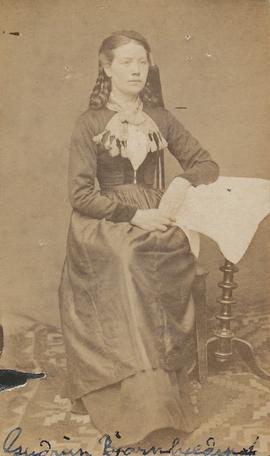 Guðrún Bjarnhéðinsdóttir (1859-1900) Halldórsstöðum S-Þing, frá Böðvarshólum