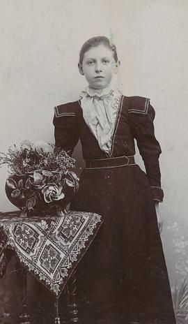 Emilía Sighvatsdóttir (1887-1967) Breiðabólsstað Skildingarnesi