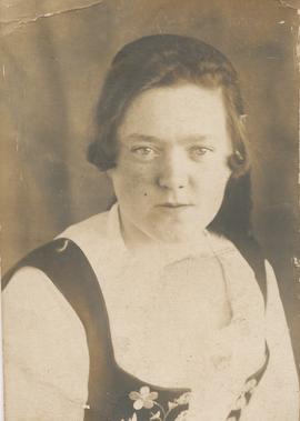 Helga Jónsdóttir (1880-1959) Syðsta-Hvammi V-Hvs. frá Ásum