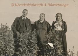 Helgi Konráðsson (1902-1959) prestur Sauðárkróki, Margrét Sigurðardóttir (1867-1947) Höskuldsstöð...