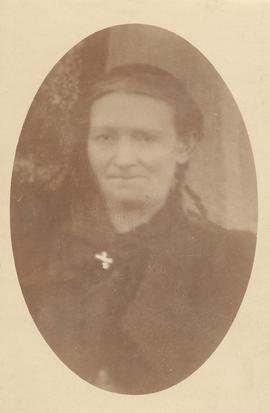 300-(Júlíana) Hólmfríður Davíðsdóttir (1852-1943) Enni
