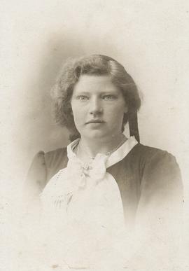 Guðrún Þorgrímsdóttir (1885-1967) Reykjavík-frá Kárastöðum á Vatnsnesi