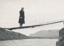 2210-Berta Ágústa Sveinsdóttir (1896-1968) Lækjarhvammi við Rvk