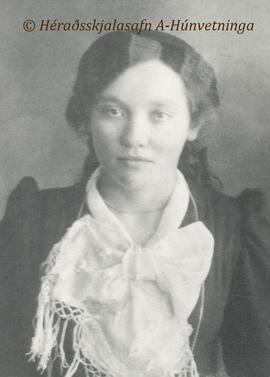 Ragnhildur Jónsdóttir (1884-1978) frá Hvammi í Vatnsdal